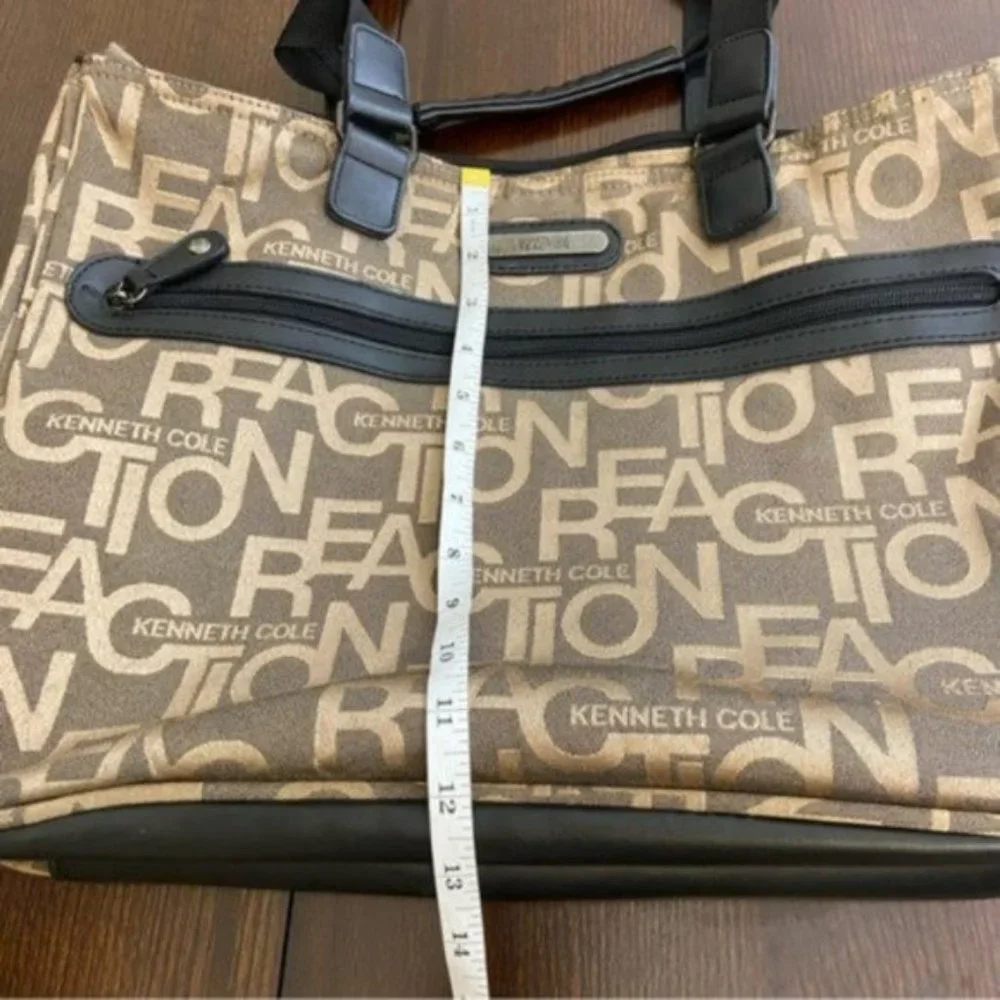 Vintage Kenneth Cole Reaction Canvas/Tapestry Brief Case.